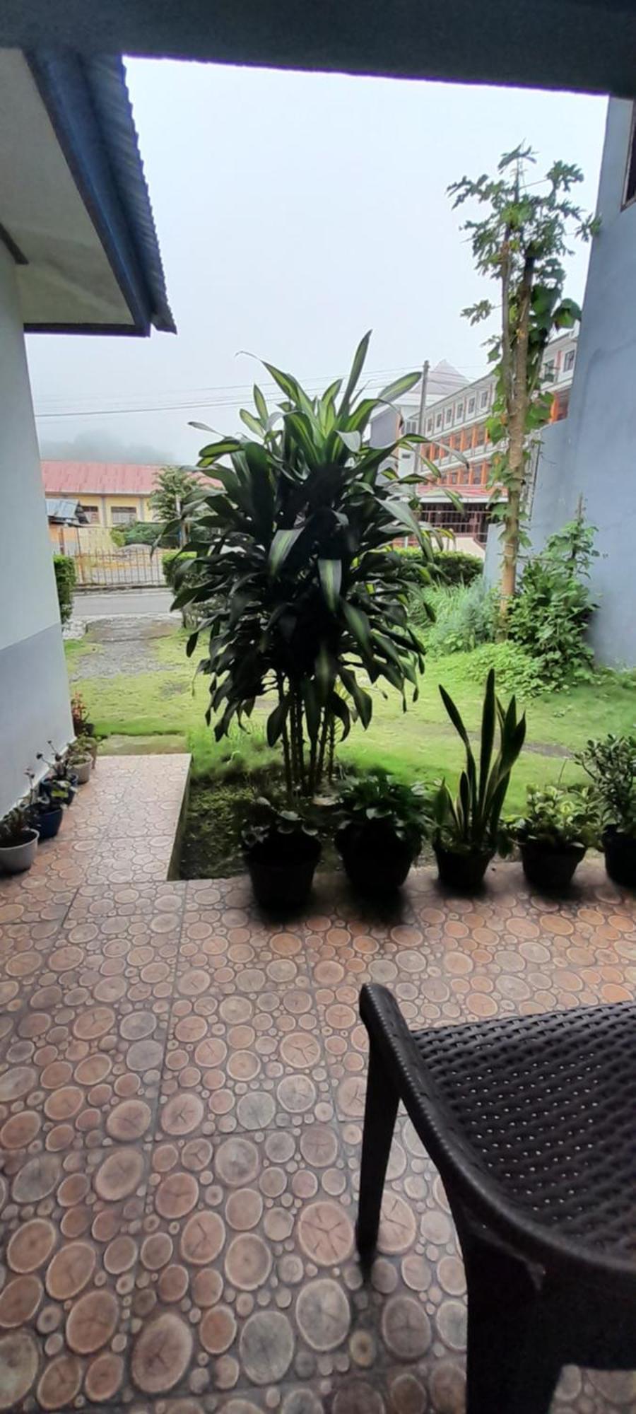 Arnolds Familly Homestay Bajawa Exterior photo